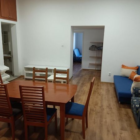 Big Cozy - Skyfall Apartment 3 Bdrm 6 Beds 1&Half Baths Budapest Extérieur photo
