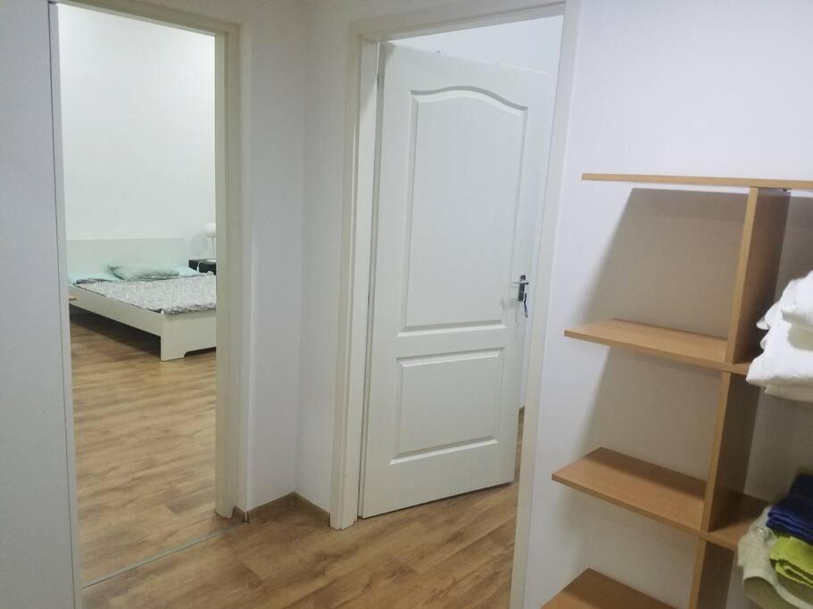 Big Cozy - Skyfall Apartment 3 Bdrm 6 Beds 1&Half Baths Budapest Extérieur photo